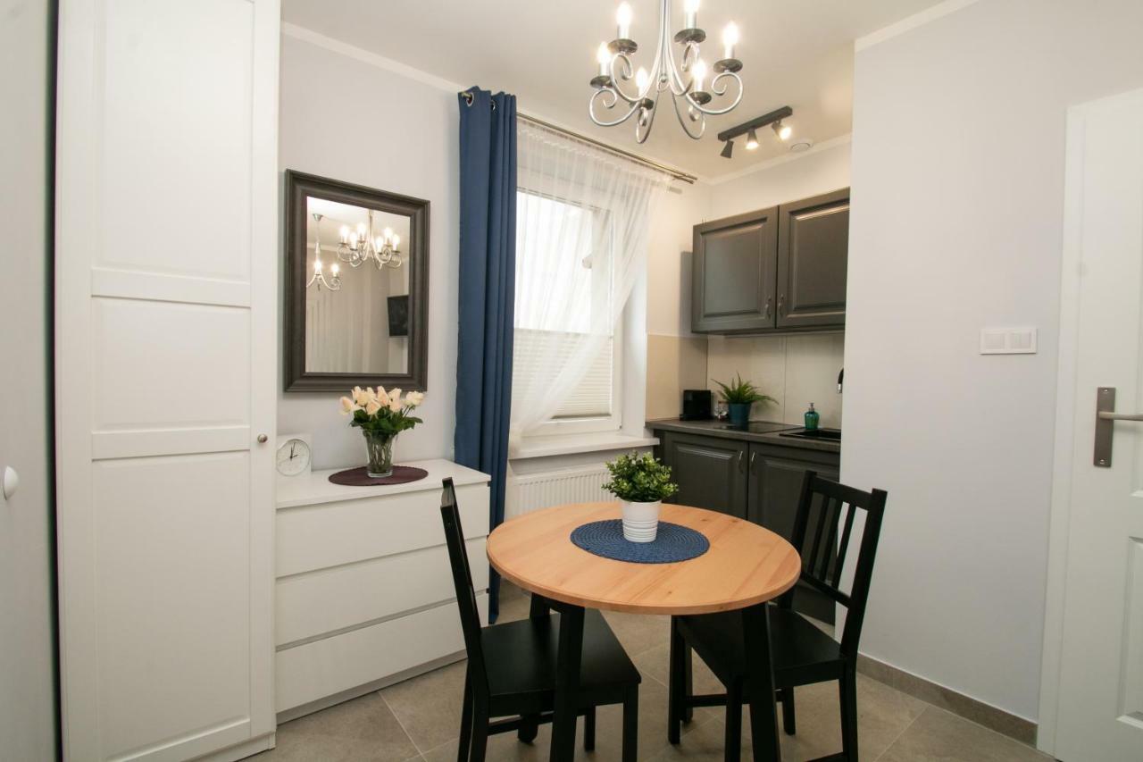 Good Night | Police Apartment Stettin