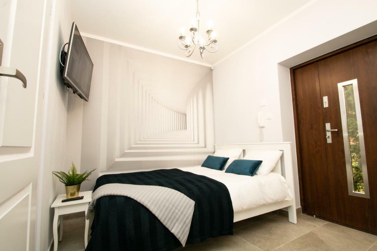 Good Night | Police Apartment Stettin